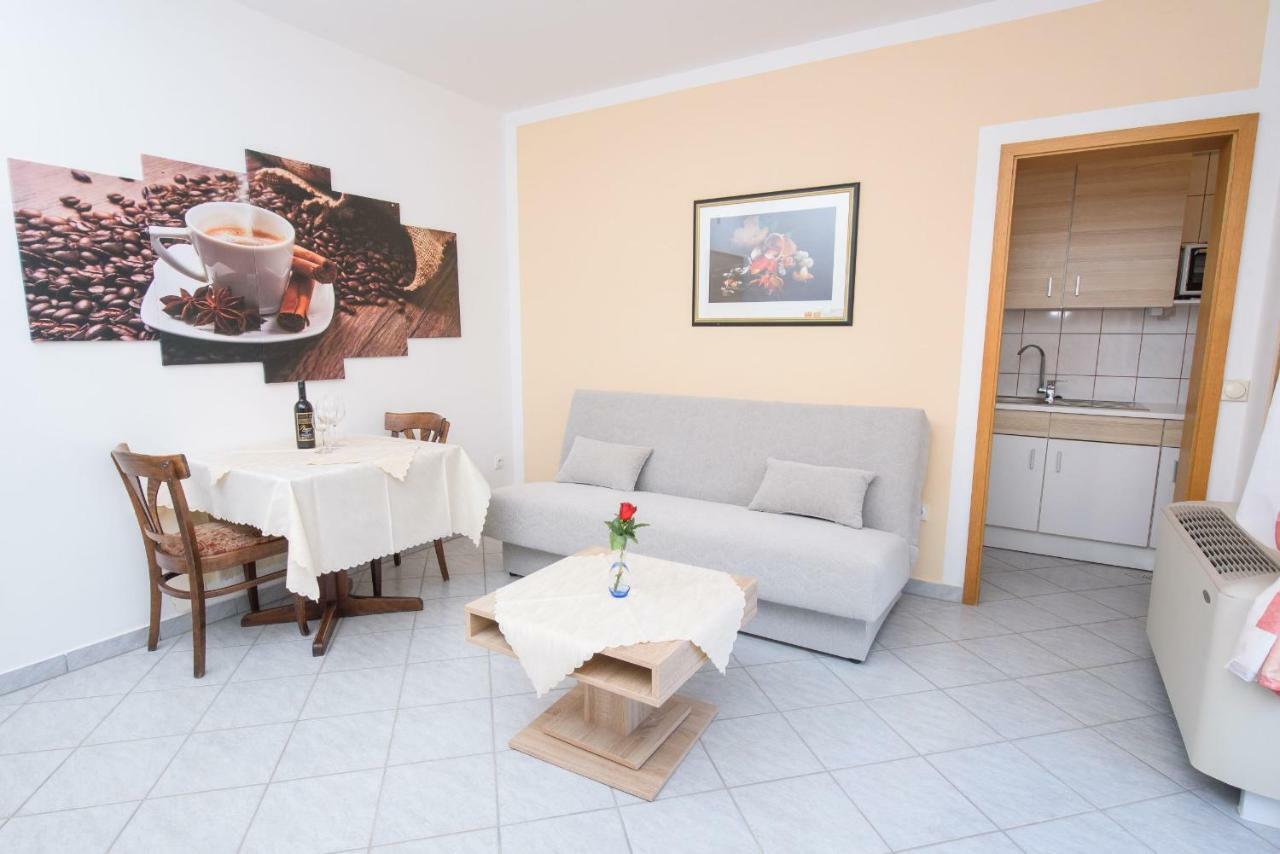 Apartments San Jozef Trogir Buitenkant foto