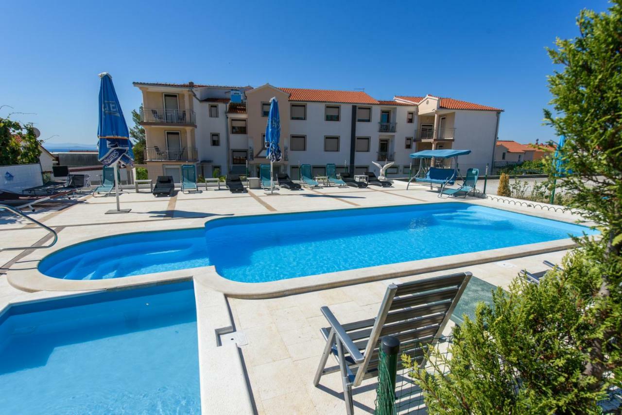 Apartments San Jozef Trogir Buitenkant foto